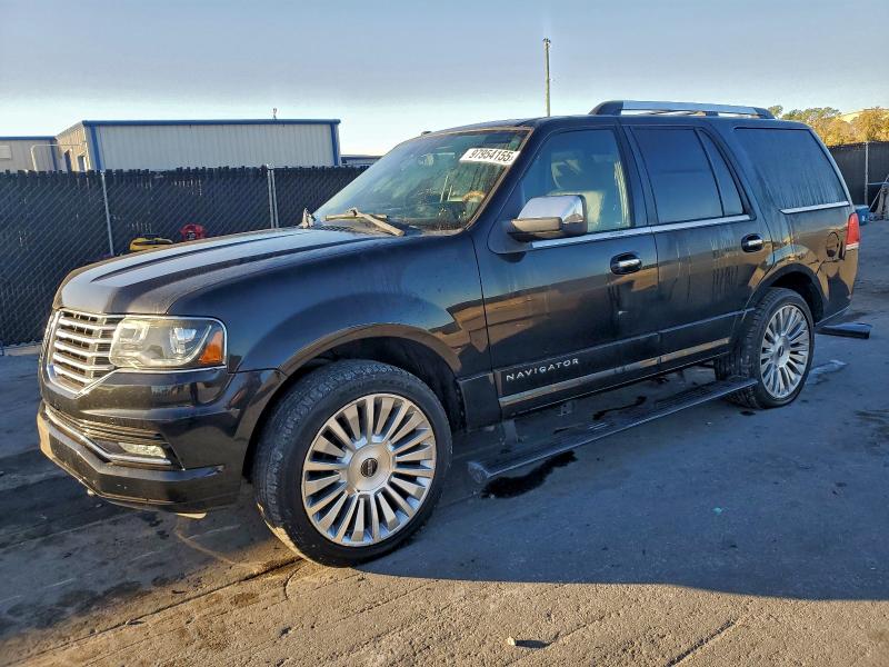 2015 LINCOLN NAVIGATOR — VIN 5LMJJ2JTXFEJ06319