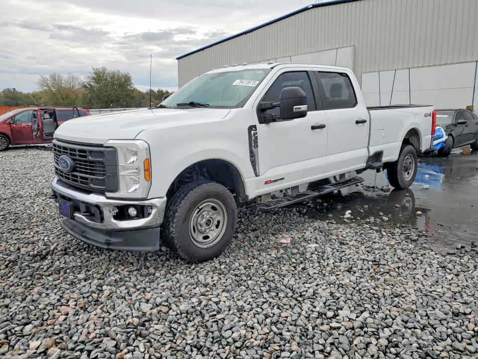 2024 FORD F350 — VIN 1FT8W3BM4REC28103