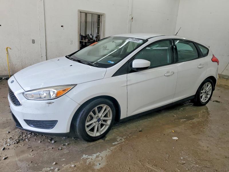 2018 FORD FOCUS SE — VIN 1FADP3K24JL299088