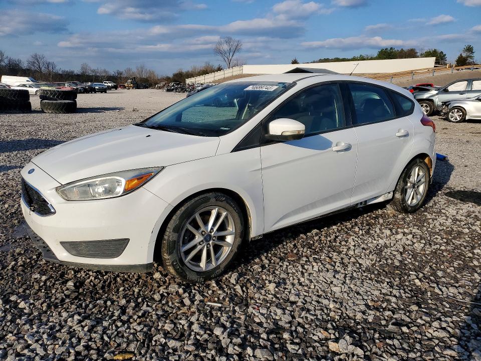 2016 FORD FOCUS — VIN 1FADP3K24GL373022