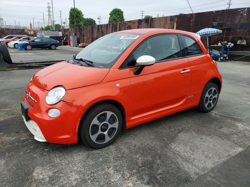 2017 FIAT 500 — VIN 3C3CFFGEXHT600639