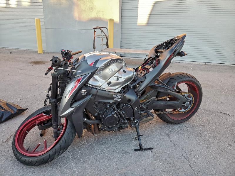 JS1GT7AB9L7100098