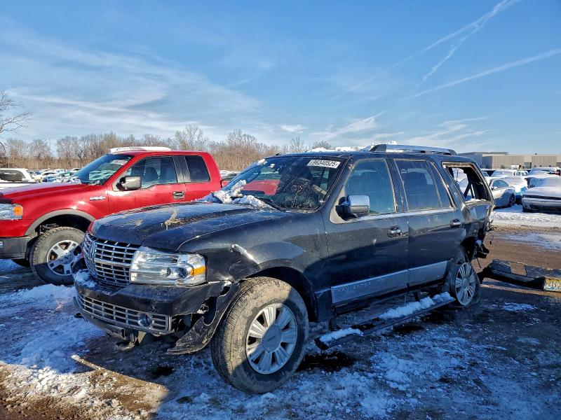 2013 LINCOLN NAVIGATOR — VIN 5LMJJ2J57DEL04421