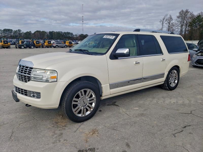 2008 LINCOLN NAVIGATOR — VIN 5LMFL275X8LJ01922