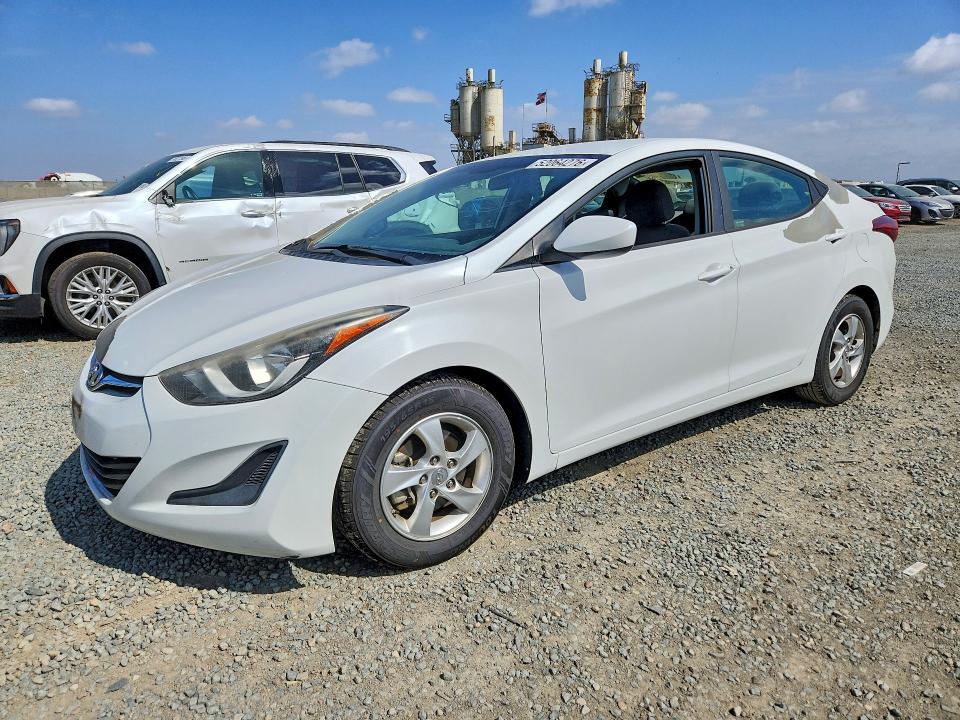2015 HYUNDAI ELANTRA — VIN 5NPDH4AE5FH573404
