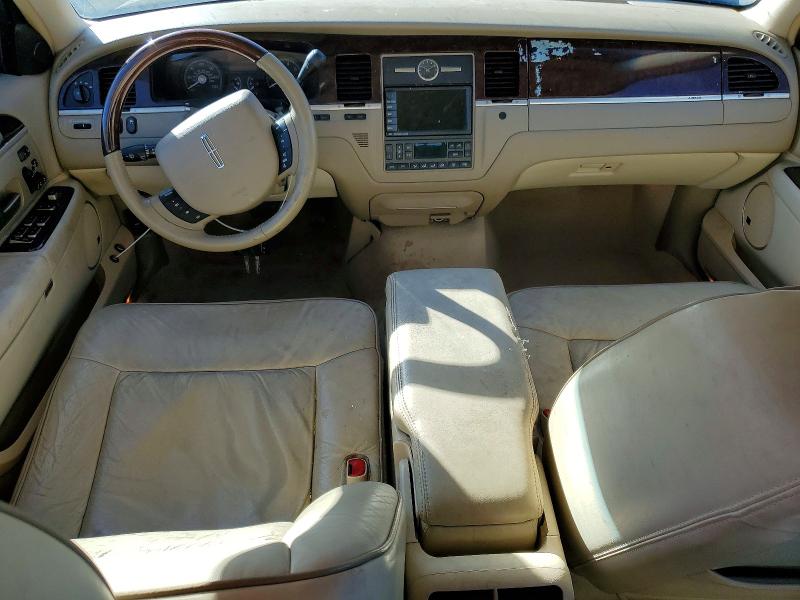 1LNHM83W56Y602615