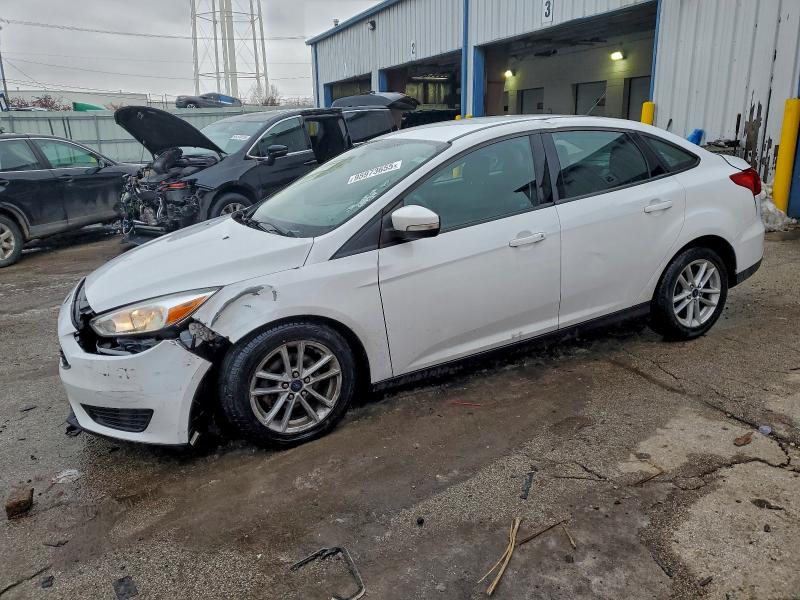 2017 FORD FOCUS — VIN 1FADP3F26HL247384