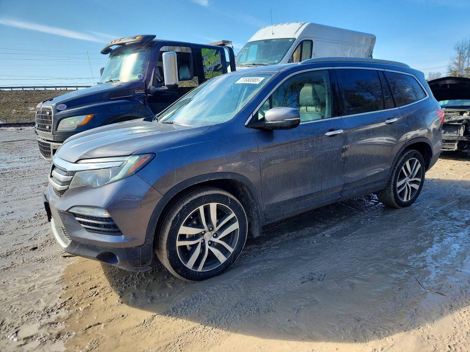 2017 HONDA PILOT — VIN 5FNYF6H92HB029083