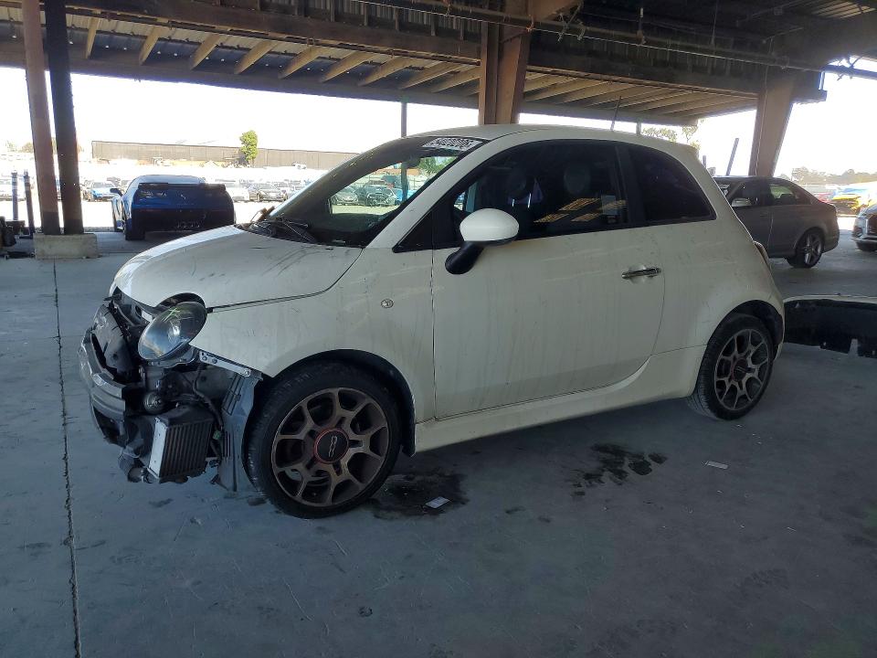 2015 FIAT 500 — VIN 3C3CFFHH9FT667593