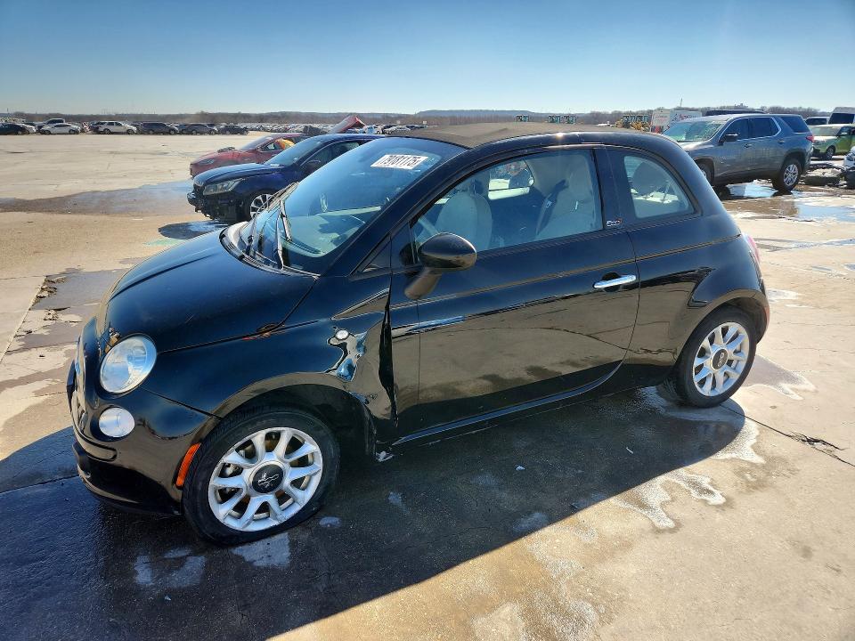 2017 FIAT 500 — VIN 3C3CFFLR7HT697856