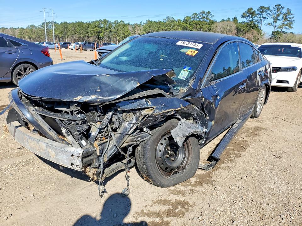 2015 NISSAN ALTIMA — VIN 1N4AL3AP4FN888228