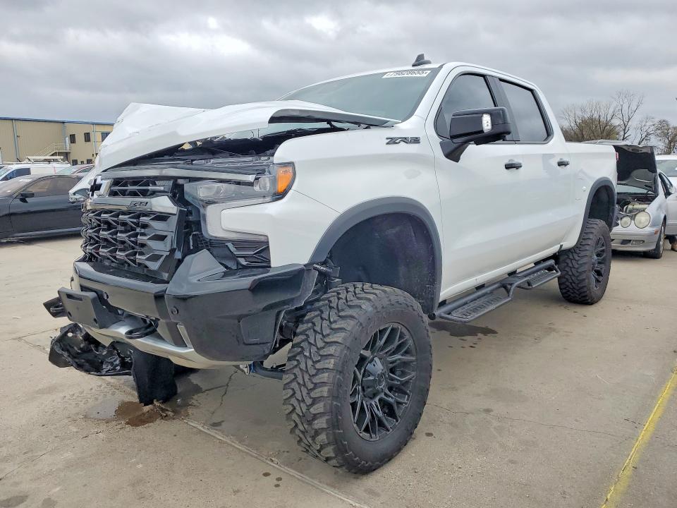 2025 CHEVROLET SILVERADO — VIN 3GCUKHEL1SG380218