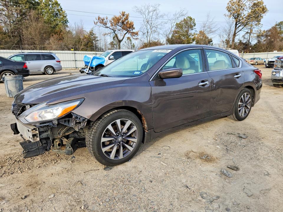 2017 NISSAN ALTIMA — VIN 1N4AL3AP3HC160804