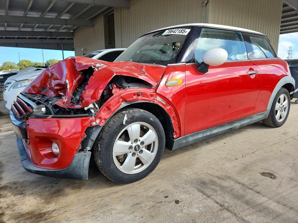 2015 MINI COOPER — VIN WMWXM5C5XFT940415