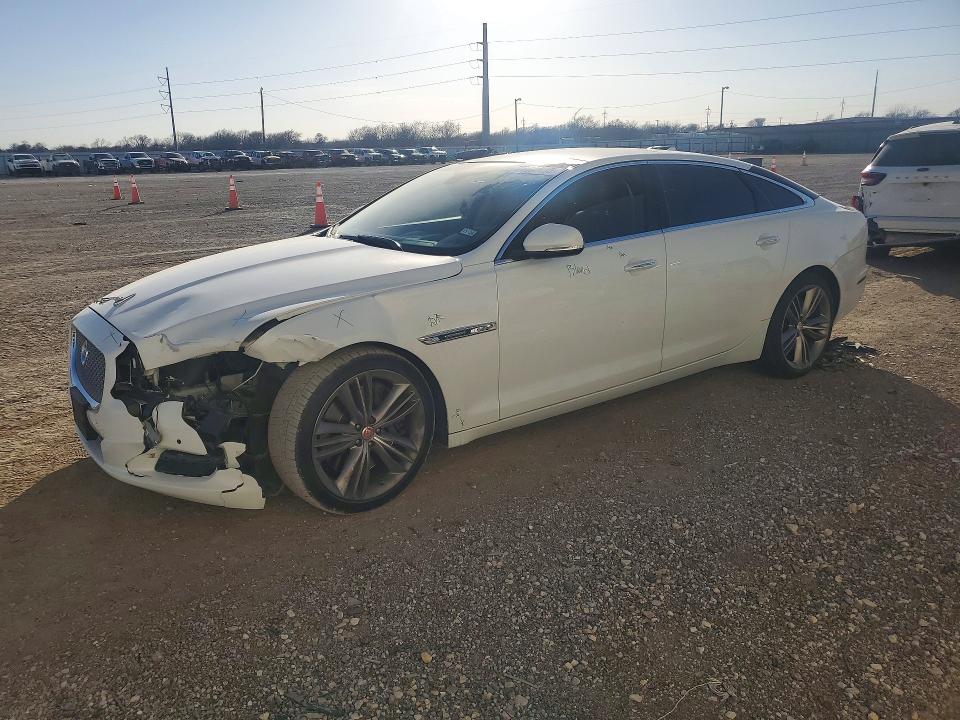 2015 JAGUAR XJL — VIN SAJWA2GT0FMV87760
