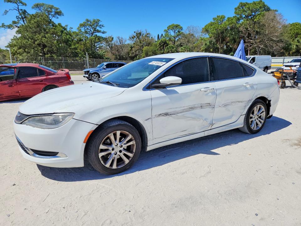 2015 CHRYSLER 200 — VIN 1C3CCCAB4FN616970