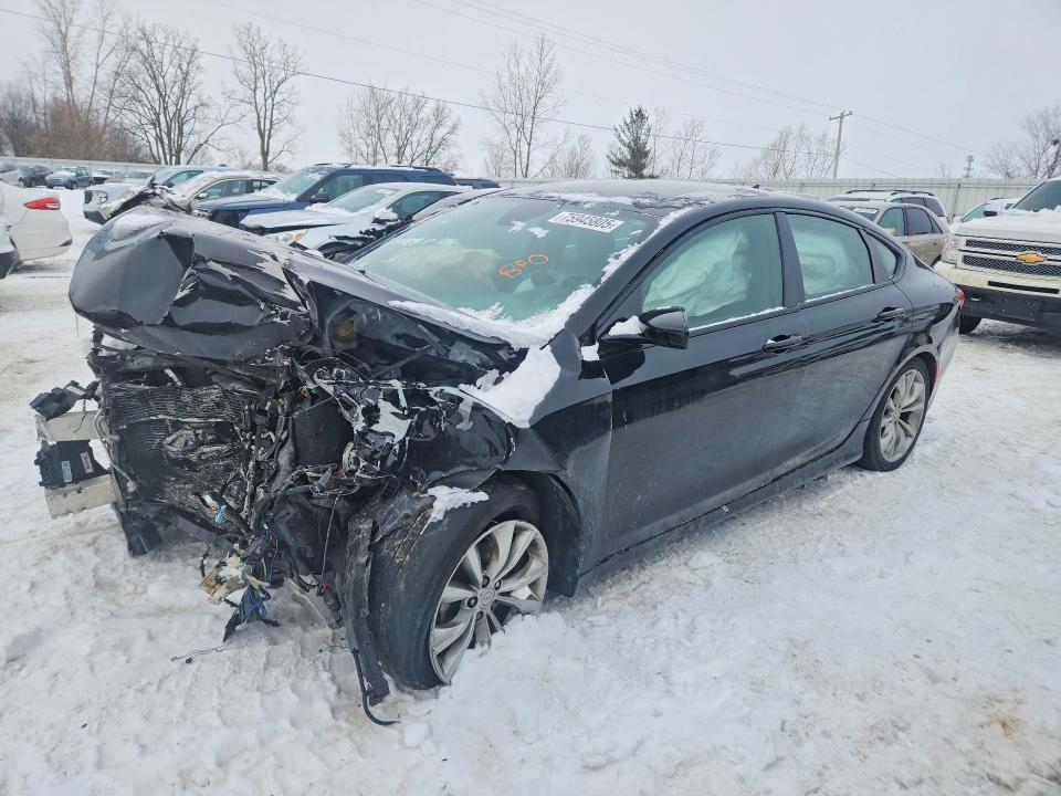 2016 CHRYSLER 200 — VIN 1C3CCCBB0GN138093