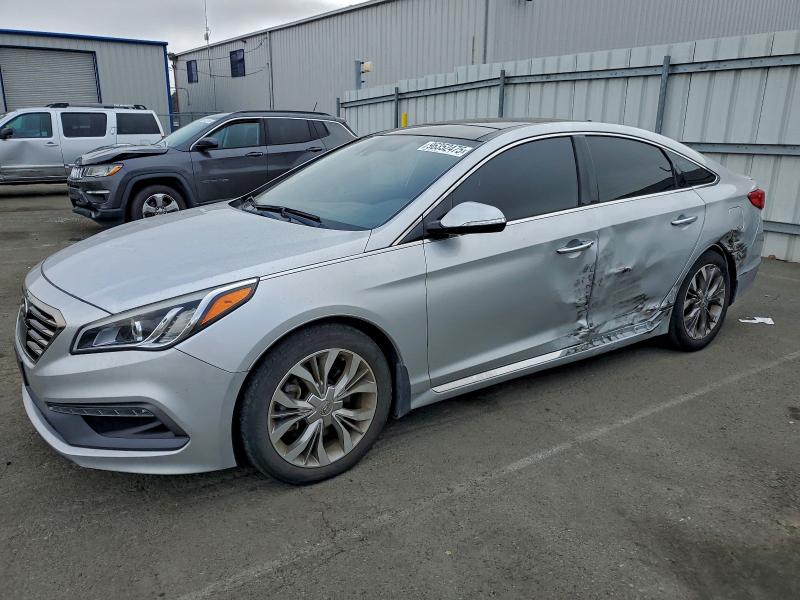 2015 HYUNDAI SONATA — VIN 5NPE34AB3FH230213