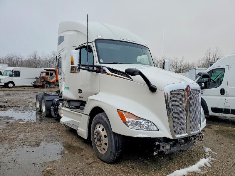 2022 KENWORTH CONSTRUCTI — VIN 1XKYD49X7NJ133245