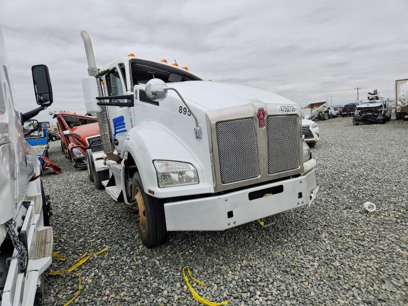 2019 KENWORTH CONSTRUCTION — VIN 1XKZD49X1KJ341542