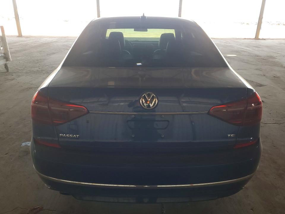 1VWDT7A37HC000689