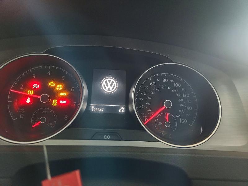 3VW217AUXGM014606