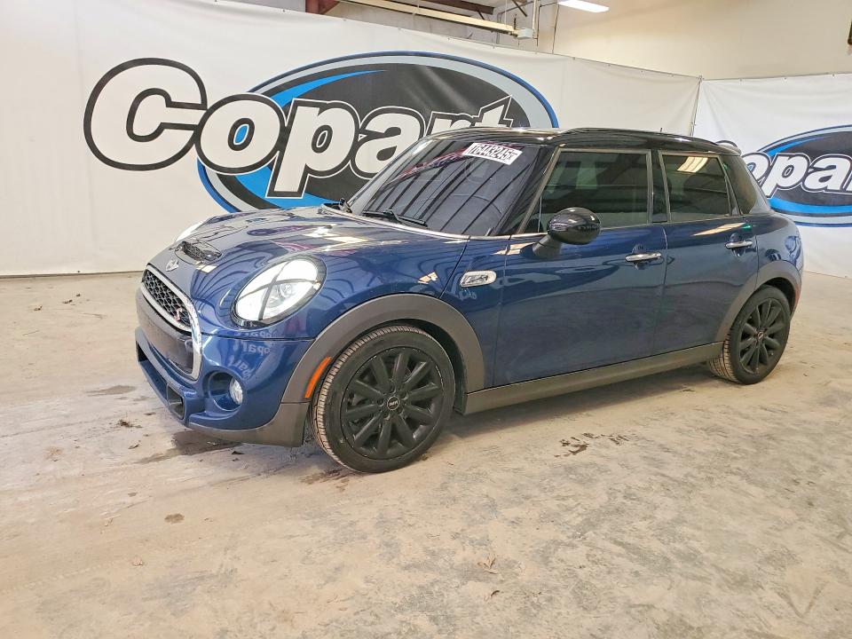 2016 MINI COOPER — VIN WMWXU3C58G2D30303