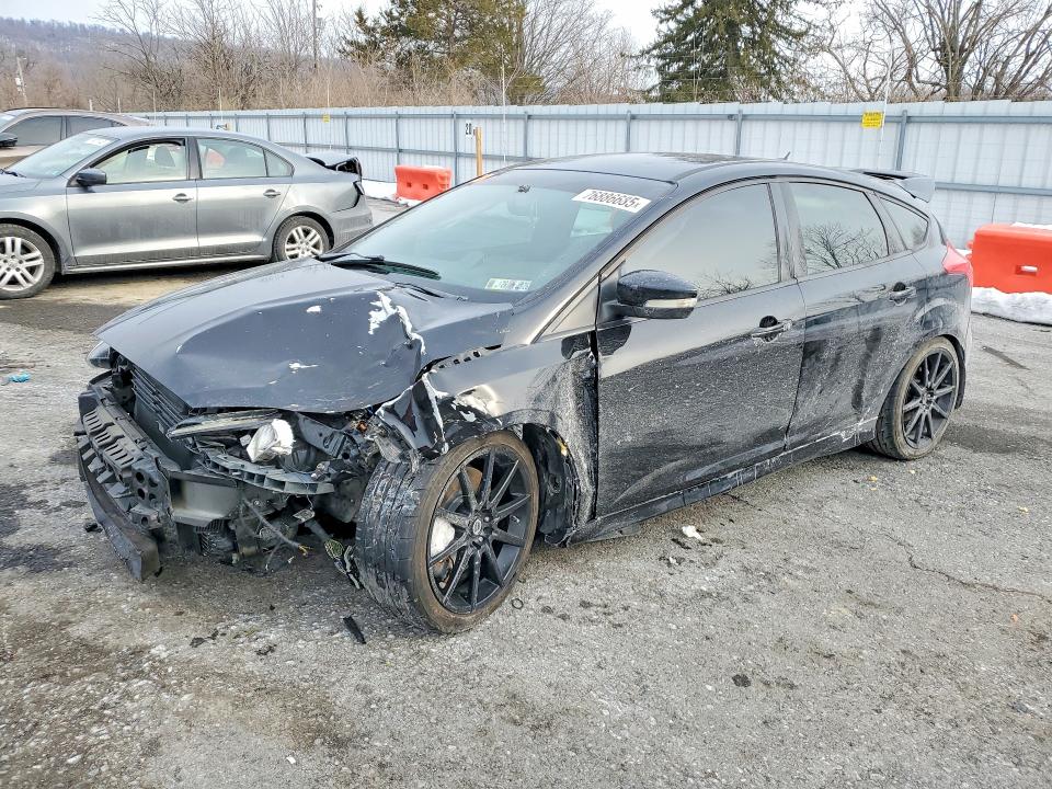 2017 FORD FOCUS — VIN 1FADP3L9XHL240794