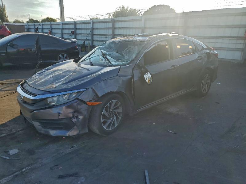 2018 HONDA CIVIC — VIN 19XFC2F78JE024573