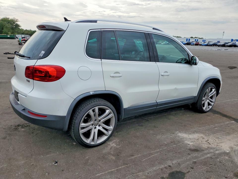 WVGAV7AX1GW610972