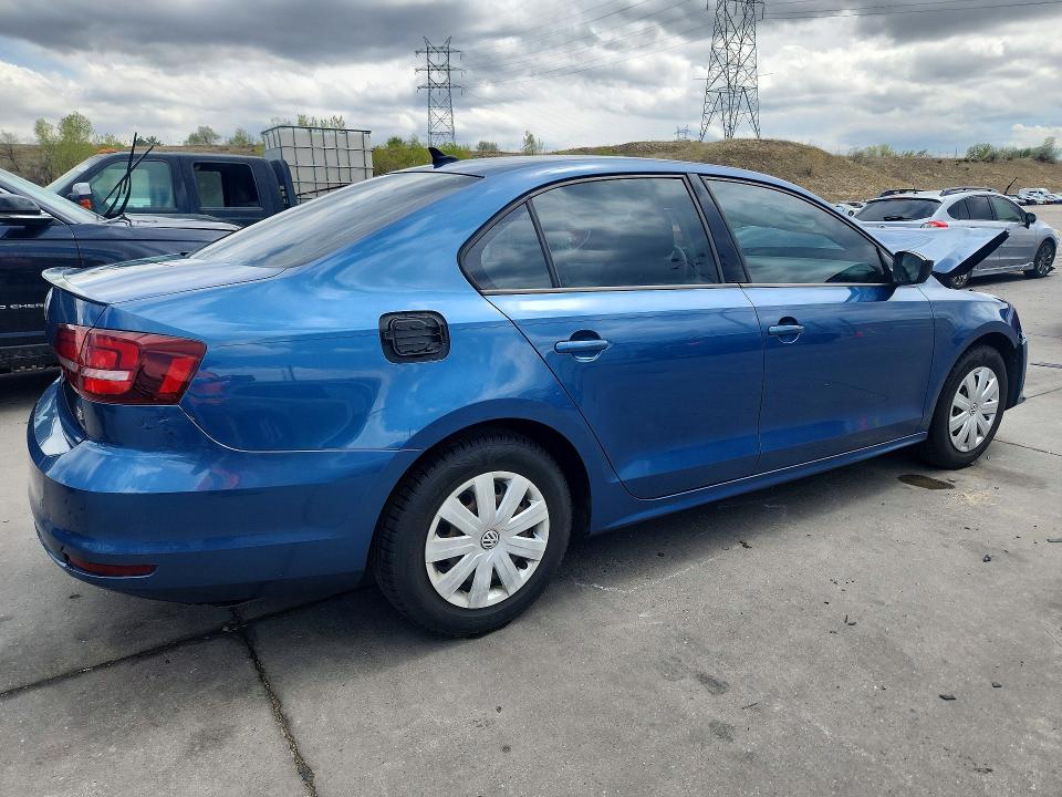 3VW267AJ2GM372631