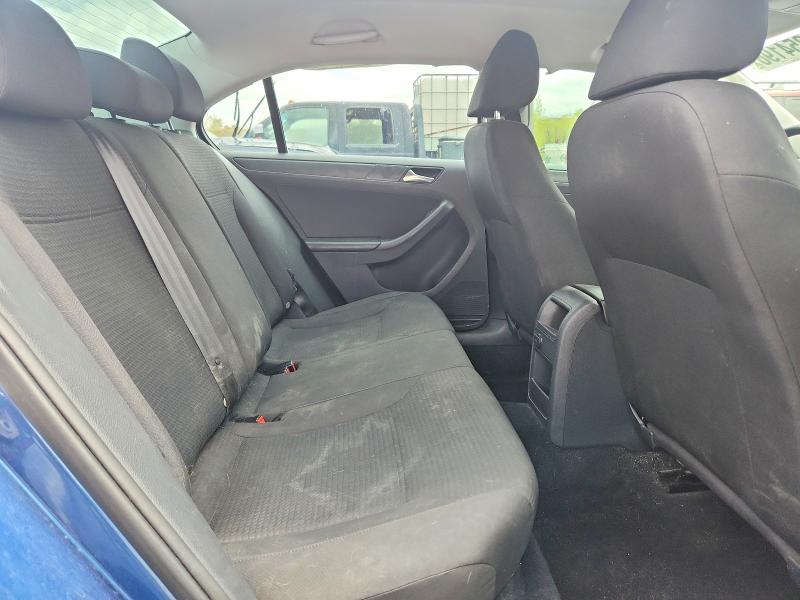 3VW267AJ2GM372631