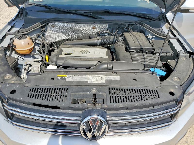 WVGAV7AXXGW562050