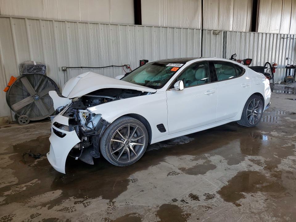 2022 GENESIS G70 — VIN KMTG34TA1NU101955