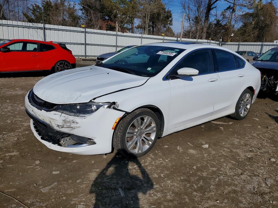 2015 CHRYSLER 200 — VIN 1C3CCCABXFN532572