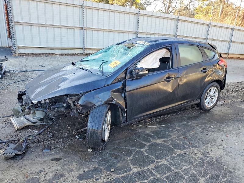 2016 FORD FOCUS SE — VIN 1FADP3K25GL290392