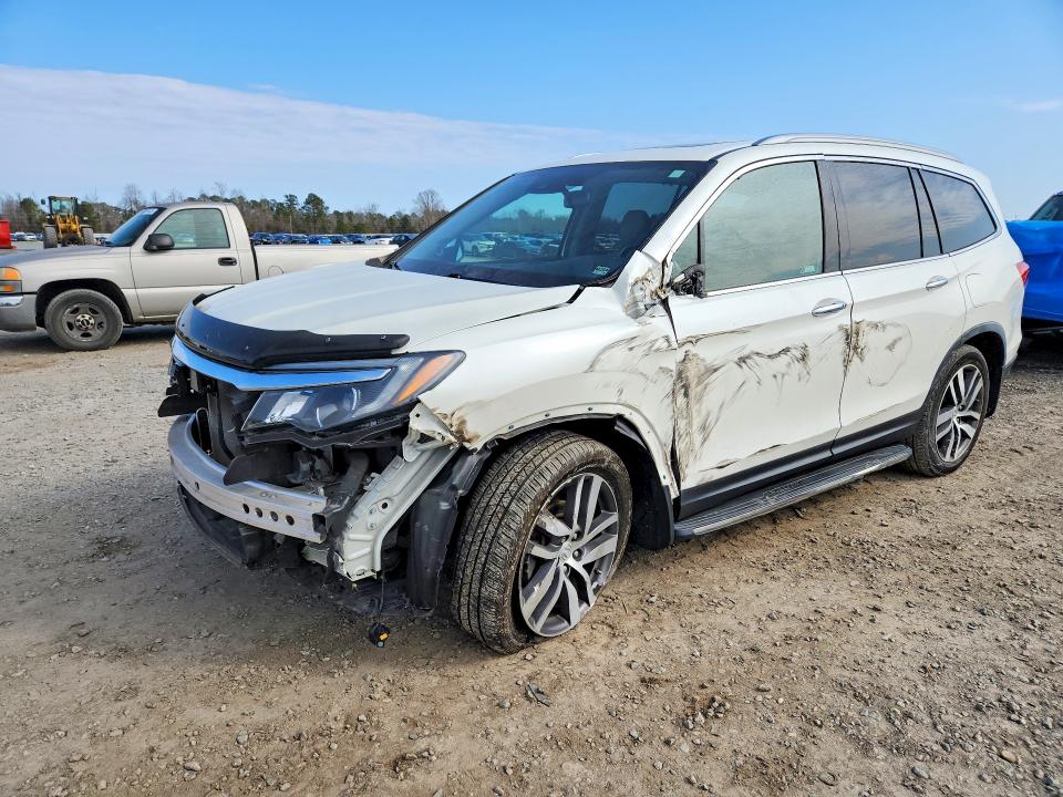 2018 HONDA PILOT — VIN 5FNYF6H9XJB000470