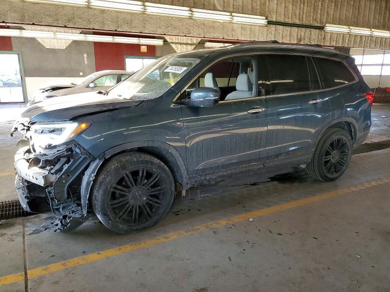 2017 HONDA PILOT — VIN 5FNYF6H08HB092142