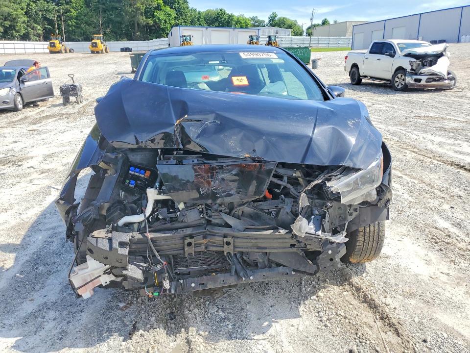 1N4AZ1CP5JC315343