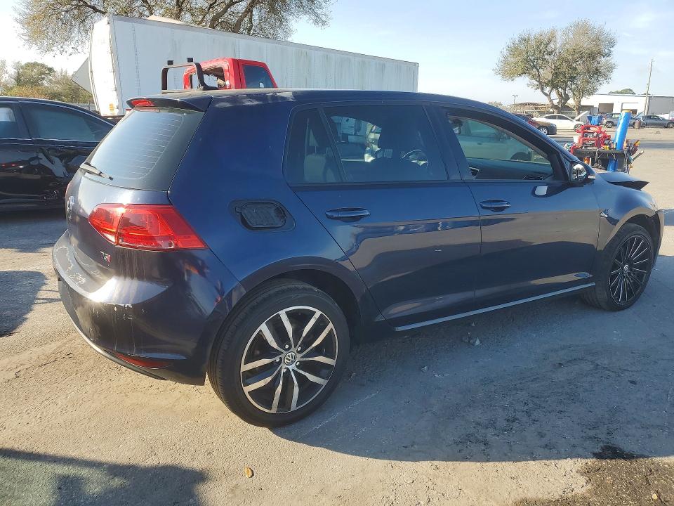 3VW217AU4FM018066