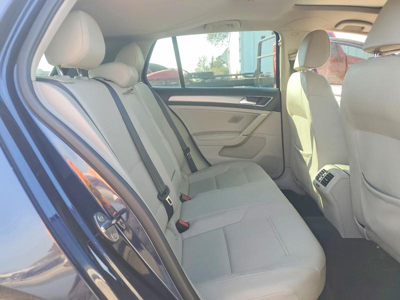 3VW217AU4FM018066