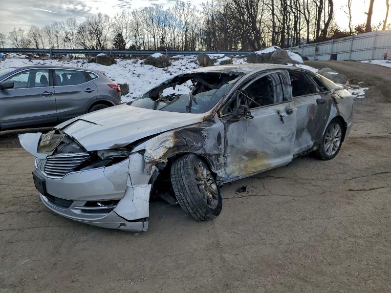 2016 LINCOLN MKZ — VIN 3LN6L2JK8GR623935