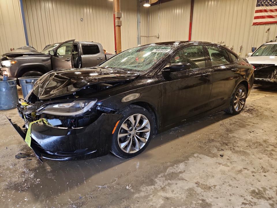 2015 CHRYSLER 200 — VIN 1C3CCCBB3FN658013