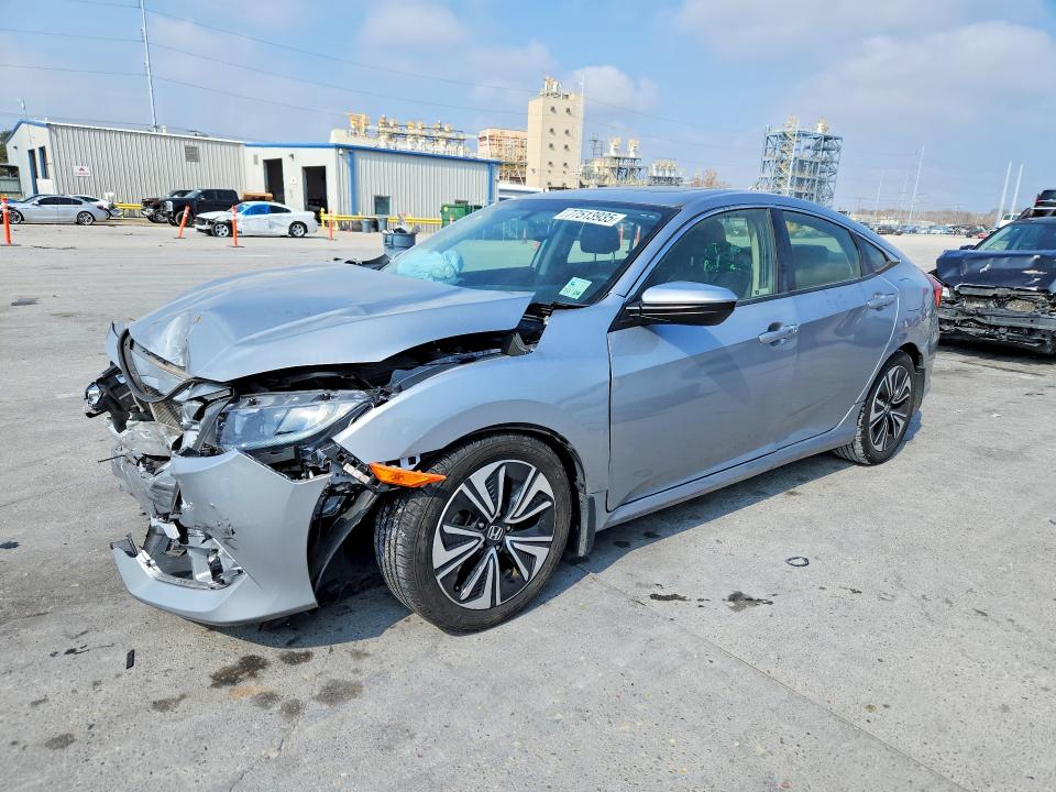 2018 HONDA CIVIC — VIN JHMFC1F76JX002869