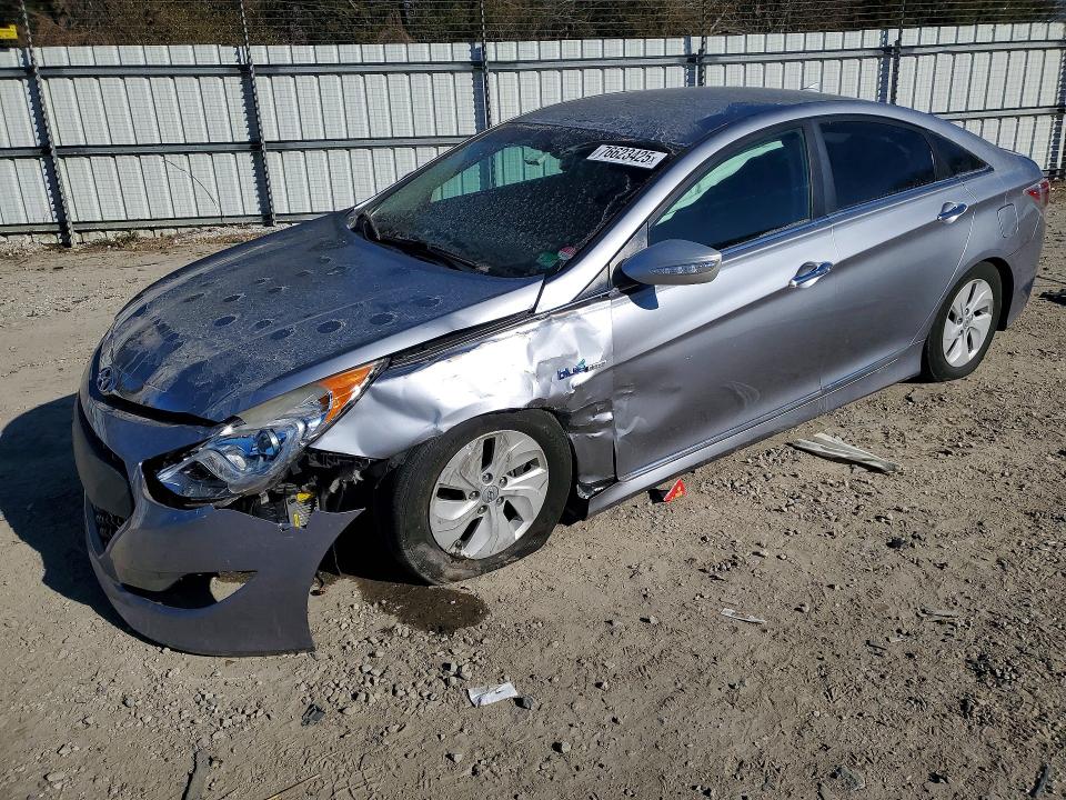 2015 HYUNDAI SONATA — VIN KMHEC4A47FA122780