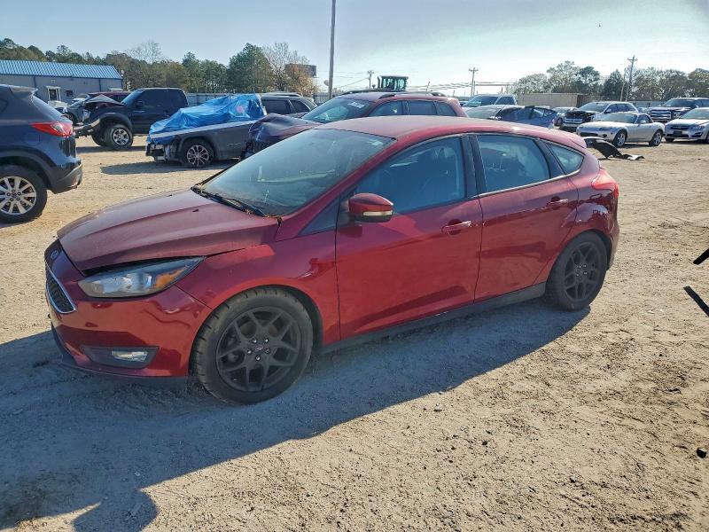 2016 FORD FOCUS SE — VIN 1FADP3K25GL332396