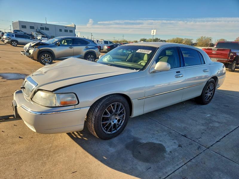 2005 LINCOLN TOWN CAR S — VIN 1LNHM81W35Y669845