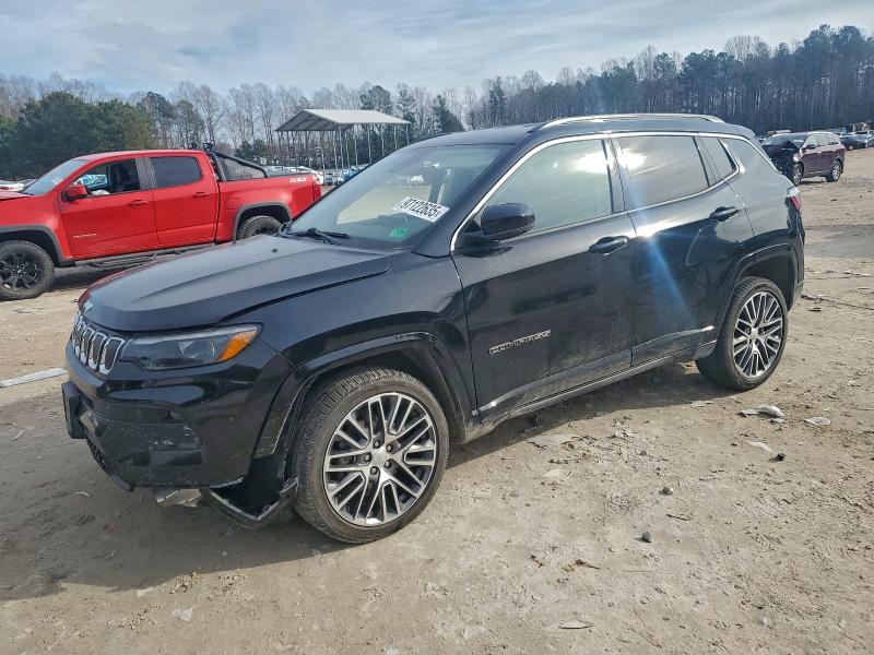 2022 JEEP COMPASS — VIN 3C4NJDCB3NT176400