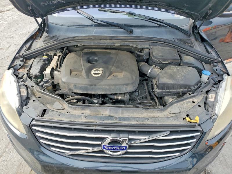 YV426MDB3F2588318