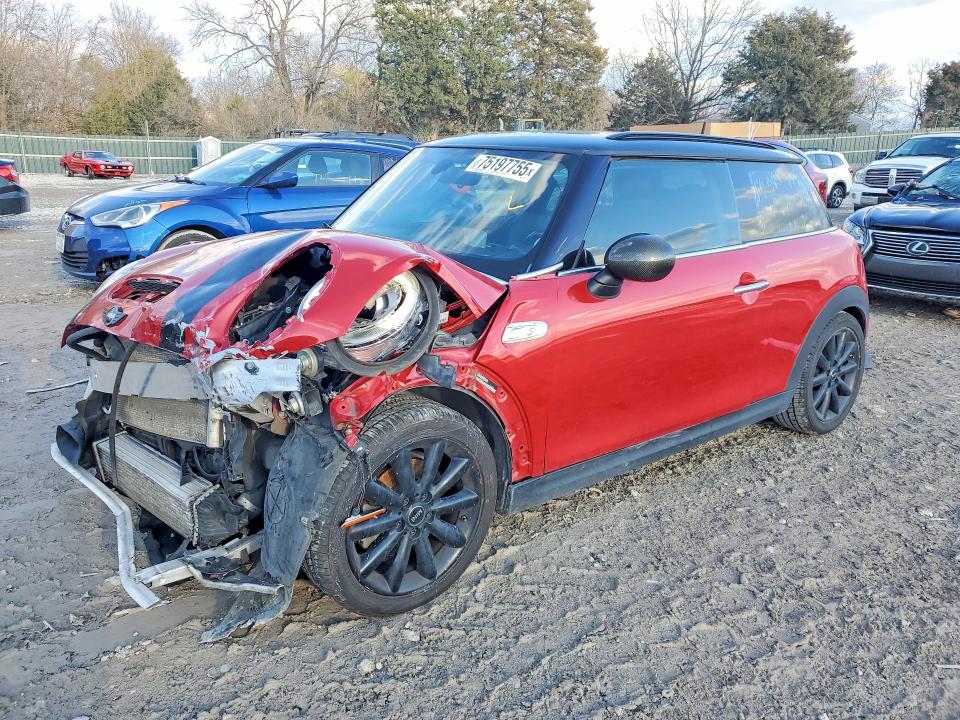 2017 MINI COOPER — VIN WMWXP7C35H2C61472